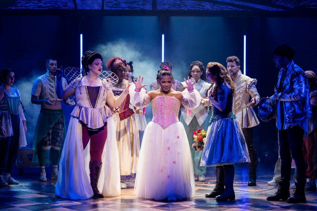 Review: &Juliet, New Wimbledon Theatre&nbsp;*****