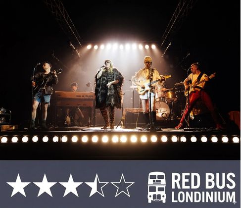 9.+TEETH+'N'+SMILES.+Noah+Weatherby+(Inch),+Rebecca+Lucy+Taylor+(Maggie),+Samuel+Jordan+(Smegs)+and+Jojo+Macari+(Peyote).+Photo+by+Helen+Murray