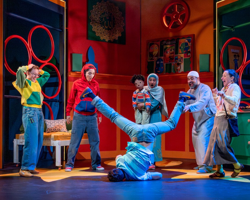 Review: Planet Omar, Unicorn Theatre

Photo: Robling Pix