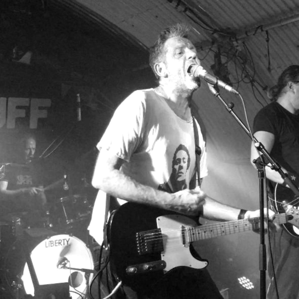 Camden Fringe: Steve North on Something About  England

Picture of Steve North singing